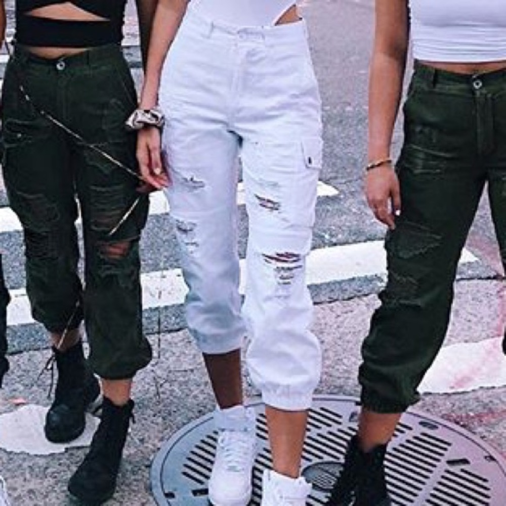 White carmar denim cargo pants